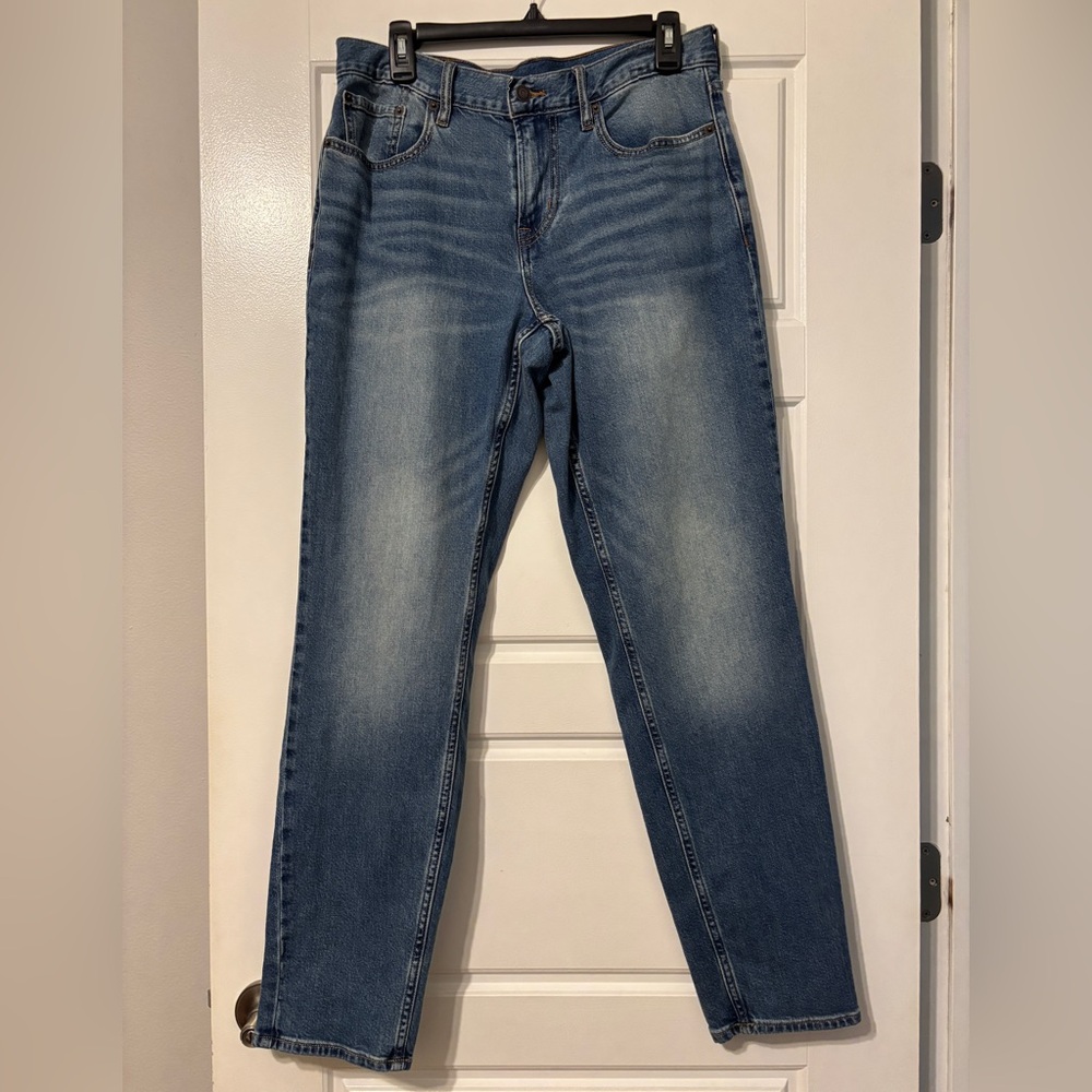 Old Navy Athletic Taper Men’s Jeans, size 31x32 with built in flex